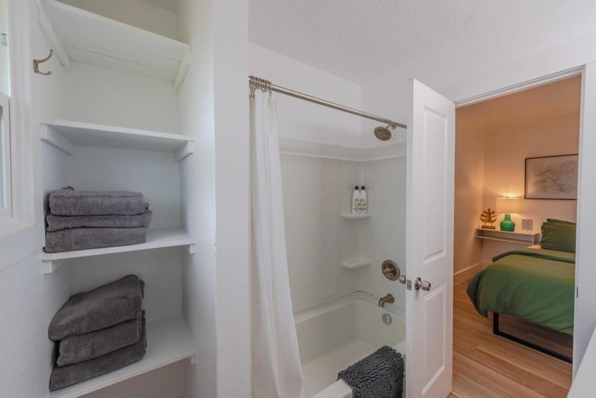 #Stayinmydistrict Coos Bay Cypress Cottage Exteriér fotografie